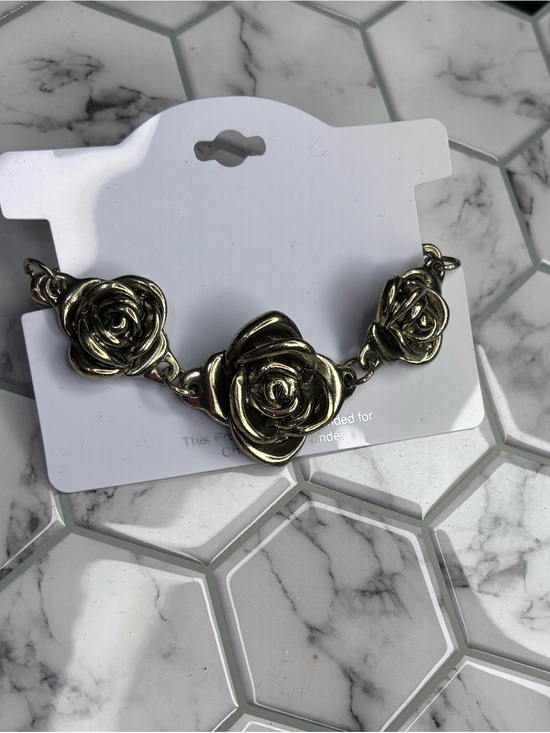Jewelry - Gold Rose Statement Bracelet - Women Jewelry